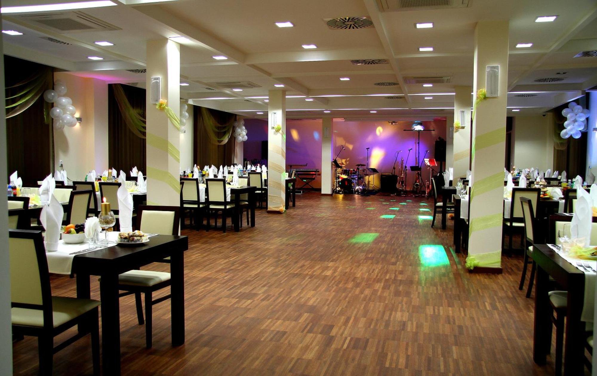 Hotel Aviator Kielce "Business Hotel Medical & Spa" Eksteriør billede