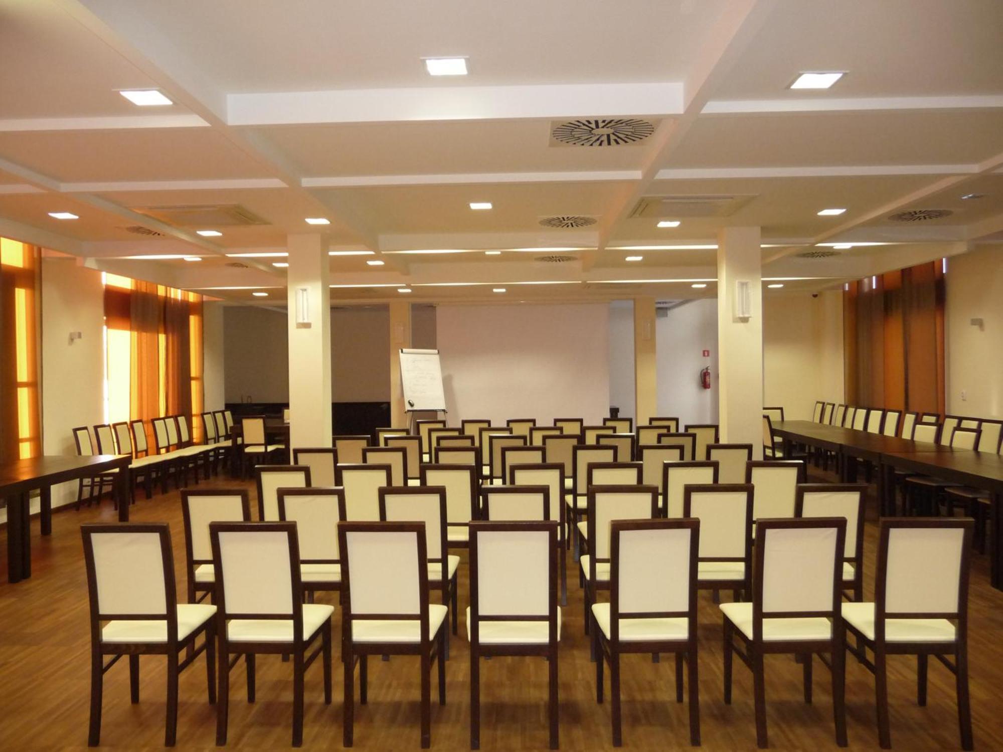 Hotel Aviator Kielce "Business Hotel Medical & Spa" Eksteriør billede