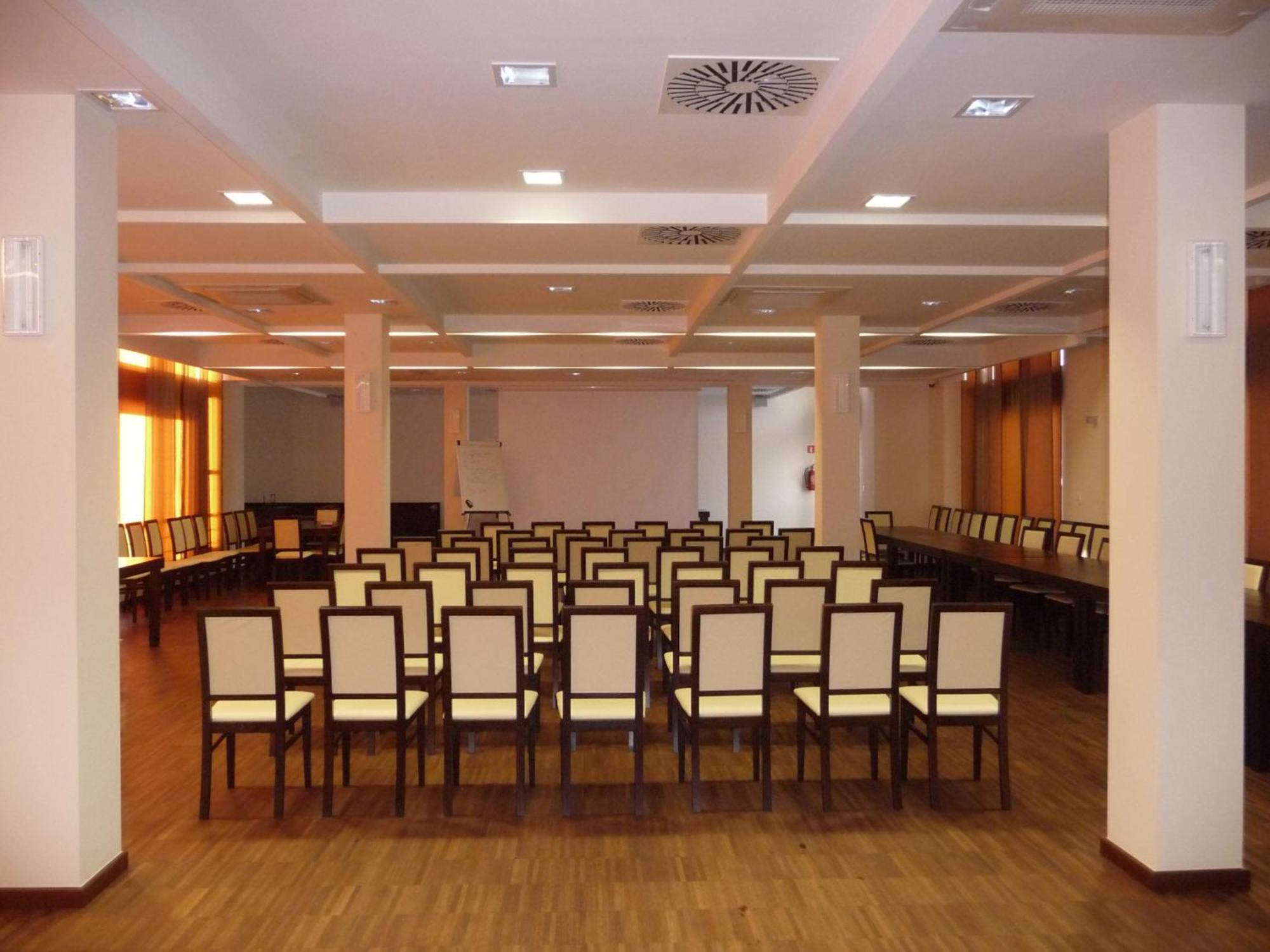 Hotel Aviator Kielce "Business Hotel Medical & Spa" Eksteriør billede